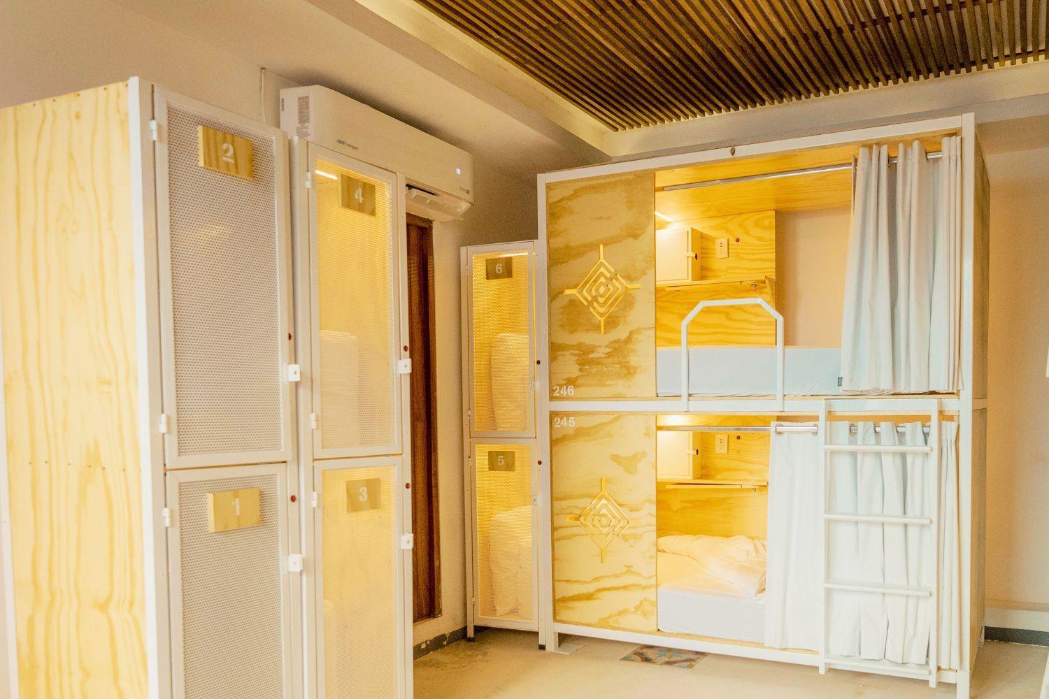Casa Pepe Hotel Sayulita Kültér fotó A capsule hotel in Tokyo